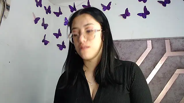 Snapshot of Anny_Fox- chatting on August 1, 2026, 3:17 am Anny Fox- online show from August 1, 2026, 3:17 am