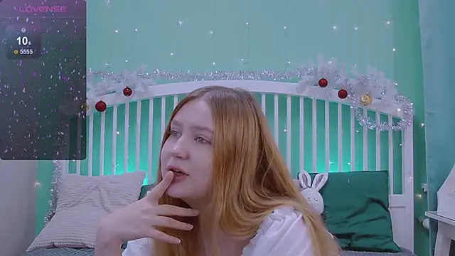 Snapshot of Ellie_Wellie chatting on December 25, 2024, 10:28 am Ellie Wellie online show from December 25, 2024, 10:28 am