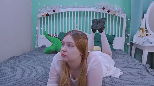 Snapshot of Ellie_Wellie chatting on December 27, 2024, 12:56 pm Ellie Wellie online show from December 27, 2024, 12:56 pm