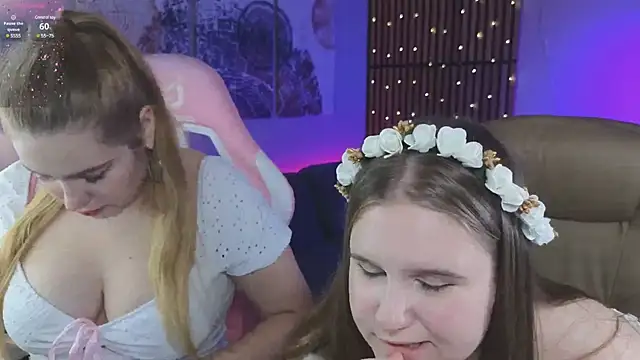 Snapshot of Ellie_Wellie chatting on January 22, 2025, 2:46 pm Ellie Wellie online show from January 22, 2025, 2:46 pm