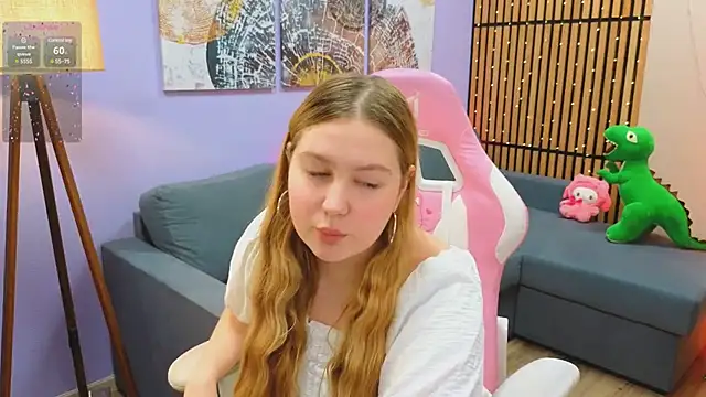 Snapshot of Ellie_Wellie chatting on February 10, 2025, 1:44 pm Ellie Wellie online show from February 10, 2025, 1:44 pm