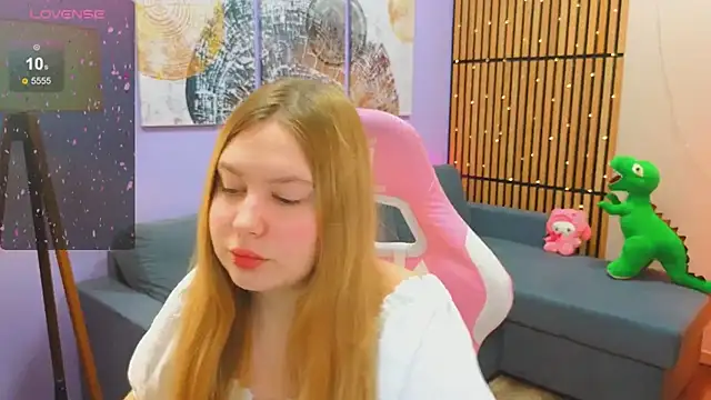 Snapshot of Ellie_Wellie chatting on February 13, 2025, 2:09 pm Ellie Wellie online show from February 13, 2025, 2:09 pm