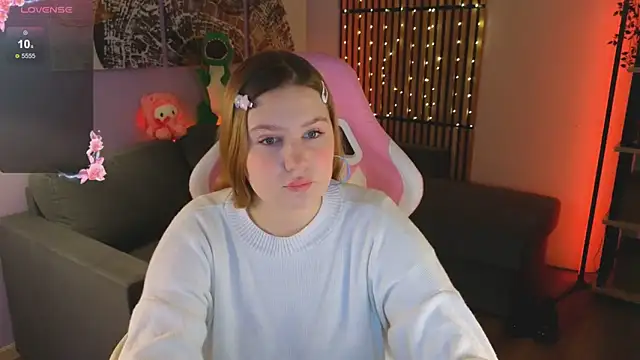 Snapshot of Ellie_Wellie chatting on February 28, 2025, 12:20 pm Ellie Wellie online show from February 28, 2025, 12:20 pm