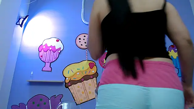 Snapshot of sweetfantacies18 chatting on February 21, 2025, 1:11 am sweetfantacies18 online show from February 21, 2025, 1:11 am