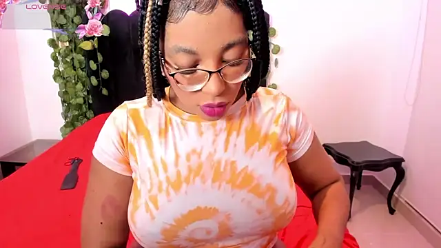 AmyBriiggs online show from March 16, 2026, 4:40 am