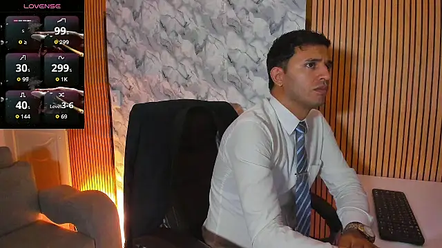 Snapshot of Hideintheoffice chatting on October 12, 2025, 11:37 pm Hideintheoffice online show from October 12, 2025, 11:37 pm