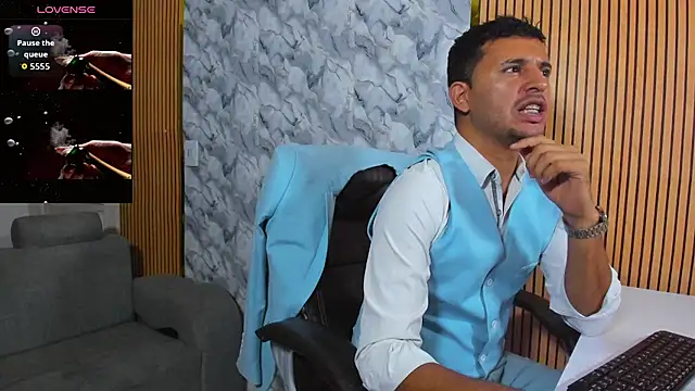 Hideintheoffice online show from January 19, 2026, 2:26 am