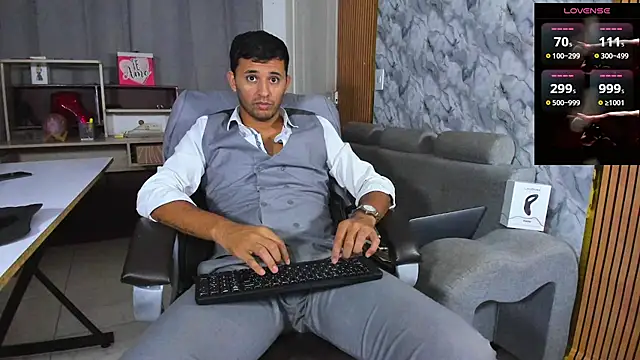 Hideintheoffice online show from February 3, 2026, 6:40 am