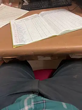 Hillz king 98 online show from February 5, 2025, 10:33 pm