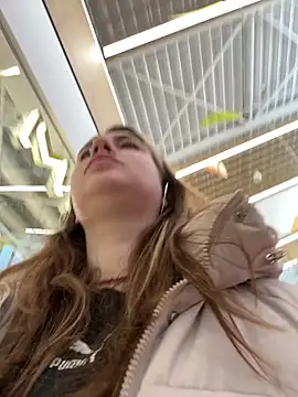 MayaMystic online show from January 4, 2025, 10:05 am