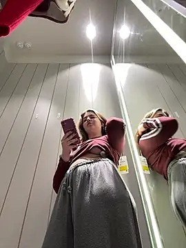 MayaMystic online show from January 11, 2025, 11:02 am