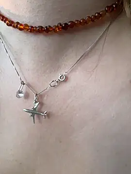 MayaMystic online show from September 13, 2025, 10:04 am