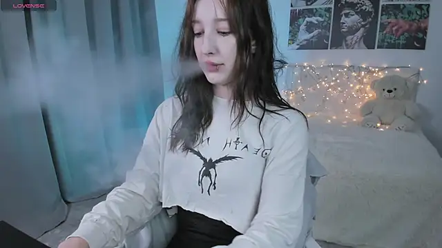 Snapshot of Lissa_Meow_ chatting on September 18, 2025, 4:36 am Lissa Meow  online show from September 18, 2025, 4:36 am