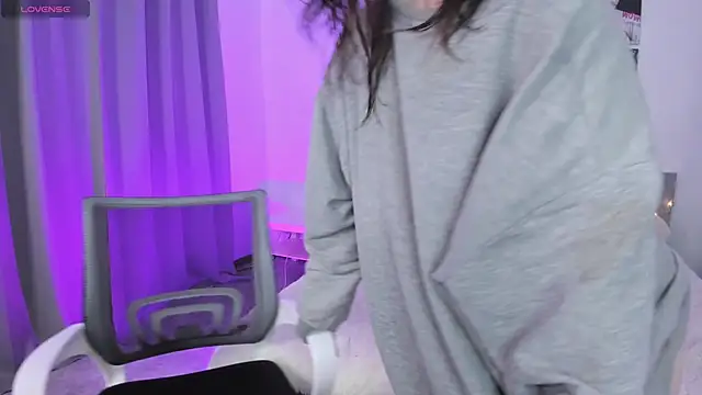 Snapshot of Lissa_Meow_ chatting on October 8, 2025, 1:58 am Lissa Meow  online show from October 8, 2025, 1:58 am