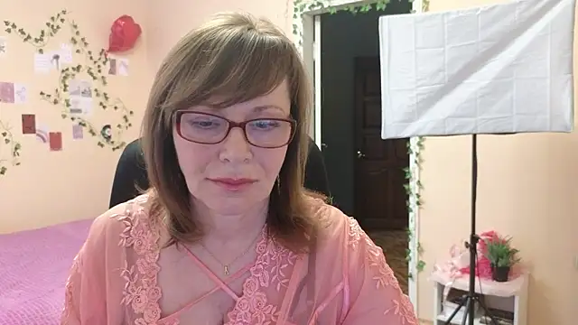 Snapshot of Miss_Moren chatting on March 18, 2026, 2:31 pm Miss Moren online show from March 18, 2026, 2:31 pm