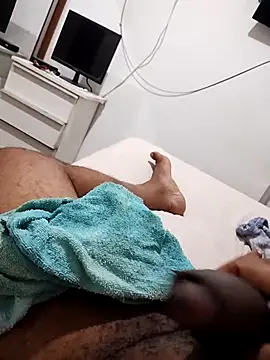 lucasquirao1234 online show from October 23, 2025, 3:00 pm