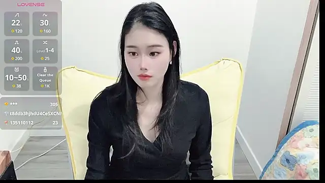 LILI-Baobei online show from January 15, 2025, 5:26 pm
