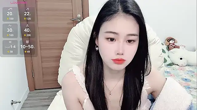 LILI-Baobei online show from March 5, 2025, 2:36 am