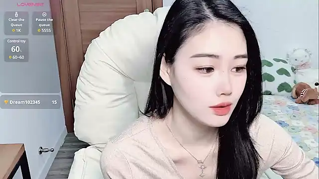 LILI-Baobei online show from March 19, 2025, 2:48 am