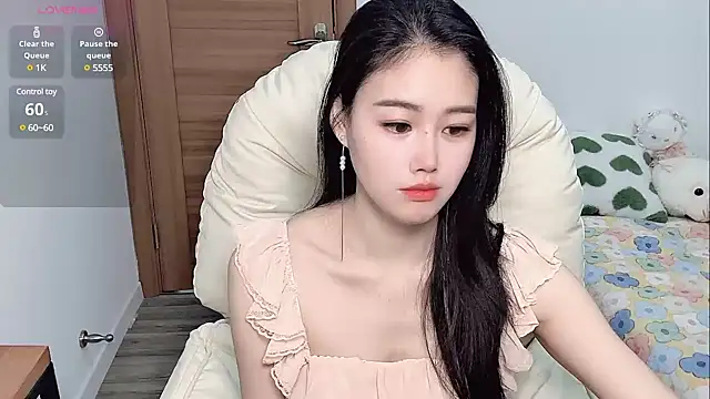 LILI-Baobei online show from March 20, 2025, 2:40 am