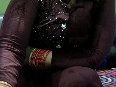 Housewife12 online show from February 2, 2026, 7:18 am