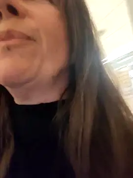 sansan2411 online show from November 4, 2025, 10:47 am