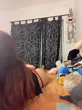 Ema kraus online show from February 11, 2026, 1:32 am