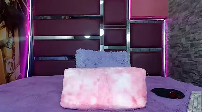 perfectlump online show from December 28, 2024, 11:37 pm