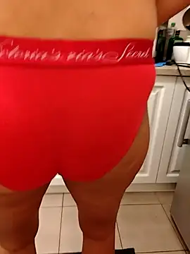 naughty69curls online show from December 18, 2025, 7:42 pm