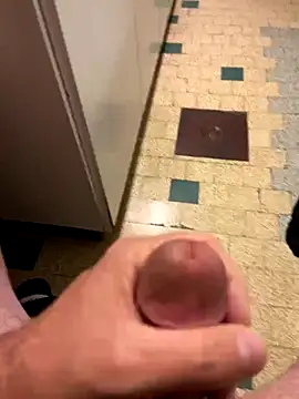 mikiss789 online show from November 8, 2025, 3:50 am