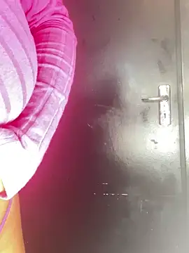 teddy04 online show from March 15, 2025, 8:10 pm