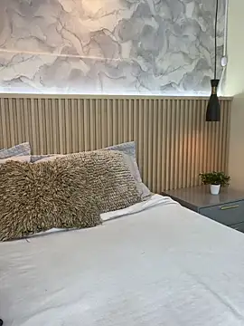 AinaraJimenez online show from November 11, 2025, 7:25 pm