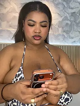 AinaraJimenez online show from June 29, 2026, 6:19 pm