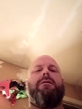 Thickirishcock850 online show from February 6, 2026, 3:11 am