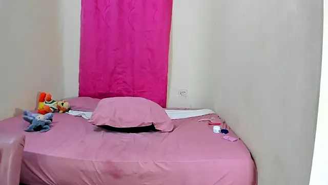 Mariana 16  online show from January 20, 2025, 7:57 pm