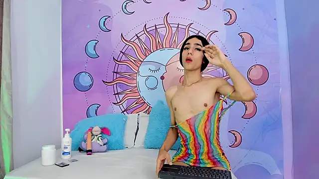 Mariana 16  online show from December 3, 2025, 7:56 pm