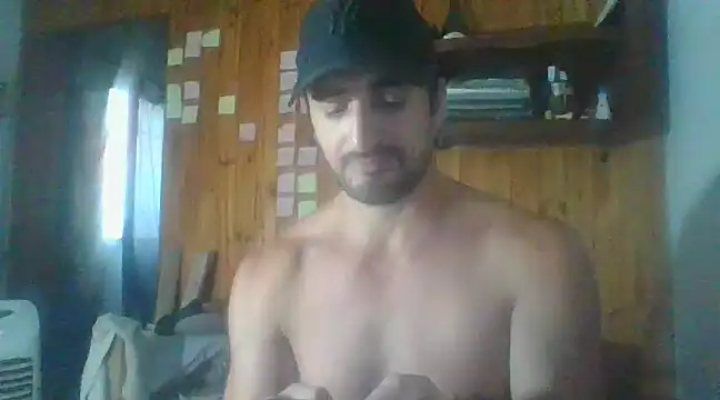 Snapshot of italianbighorse22 chatting on January 1, 2025, 8:26 pm italianbighorse22 online show from January 1, 2025, 8:26 pm