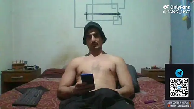 italianbighorse22 online show from November 28, 2025, 5:54 am