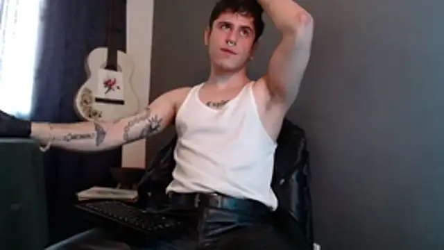 Antonello Vannucci online show from January 18, 2026, 5:17 pm