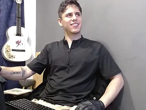 Antonello Vannucci online show from February 7, 2026, 10:57 pm