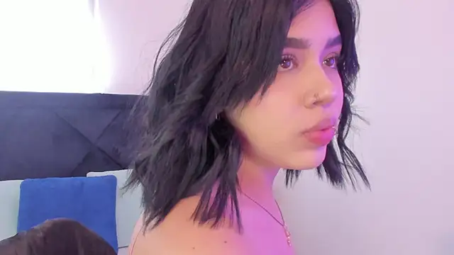 Snapshot of Lily_Woodz chatting on December 22, 2025, 7:11 pm Lily Woodz online show from December 22, 2025, 7:11 pm