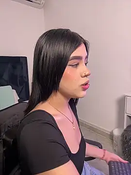 Snapshot of Lily_Woodz chatting on February 2, 2026, 7:12 pm Lily Woodz online show from February 2, 2026, 7:12 pm