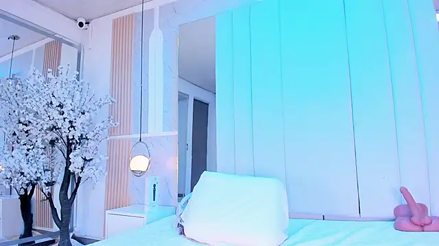 salomebenz online show from September 11, 2025, 9:48 pm