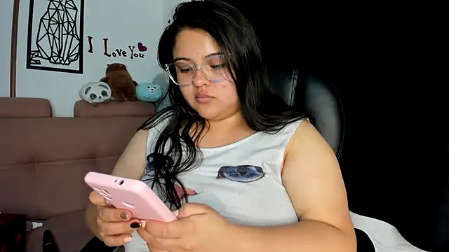 lizzie c online show from January 21, 2025, 7:58 am