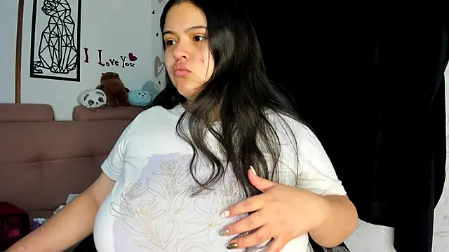lizzie c online show from January 22, 2025, 2:59 am