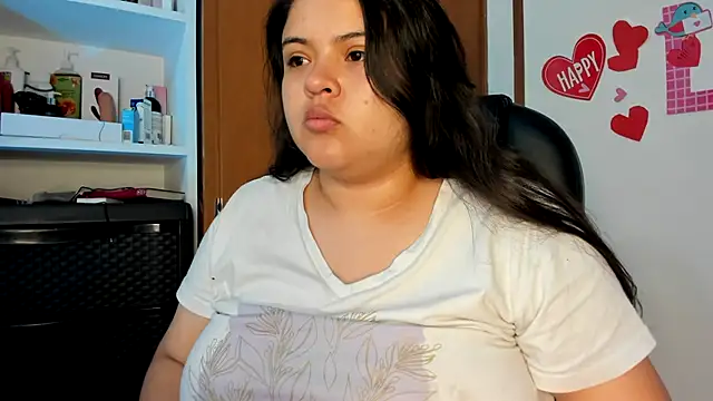 lizzie c online show from February 21, 2025, 12:05 am