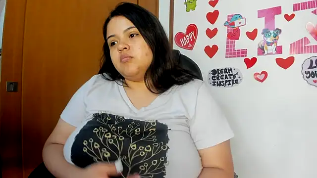 lizzie c online show from March 14, 2025, 9:24 am