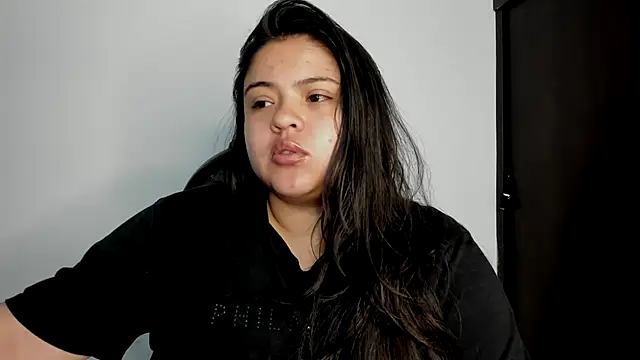 lizzie c online show from September 21, 2025, 9:55 am