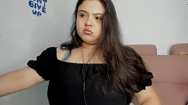 lizzie c online show from May 9, 2026, 3:56 am