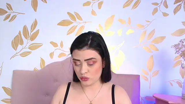 Snapshot of AnikaRomanoff chatting on February 22, 2025, 1:13 pm AnikaRomanoff online show from February 22, 2025, 1:13 pm